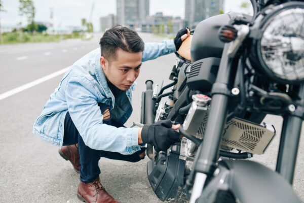 Întreținerea motocicletei: pași esențiali pentru o viață lungă a motorului